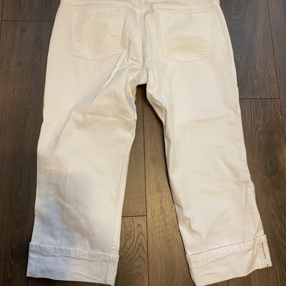 Women’s crop jeans